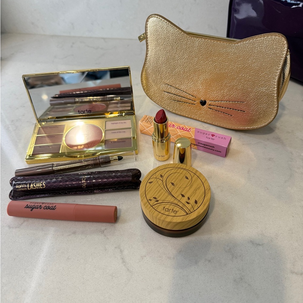 Tarte eyeshadow palette alone